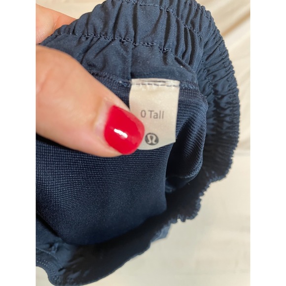Lululemon Hotty Hot II Short Women 0 Tall 4" Pull On Gym Yoga Athleisure Lined - Picture 3 of 6